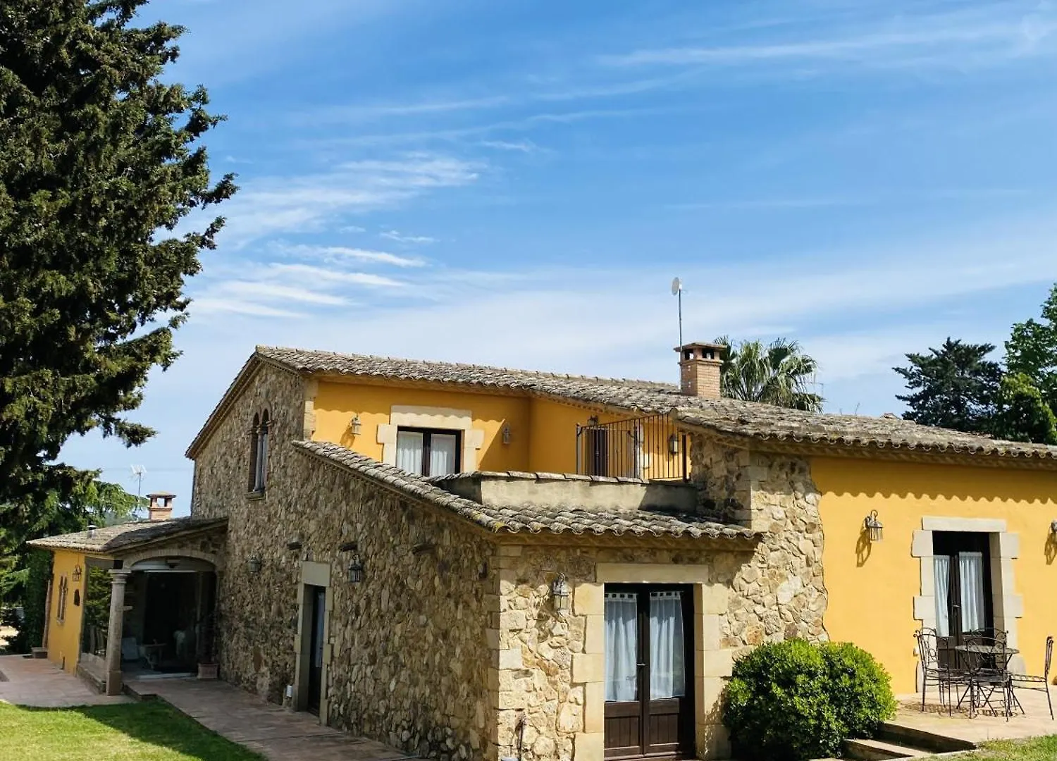 Casa Mas Molines Con Piscina Jacuzzi Y Barbacoas Villa Montras Spain