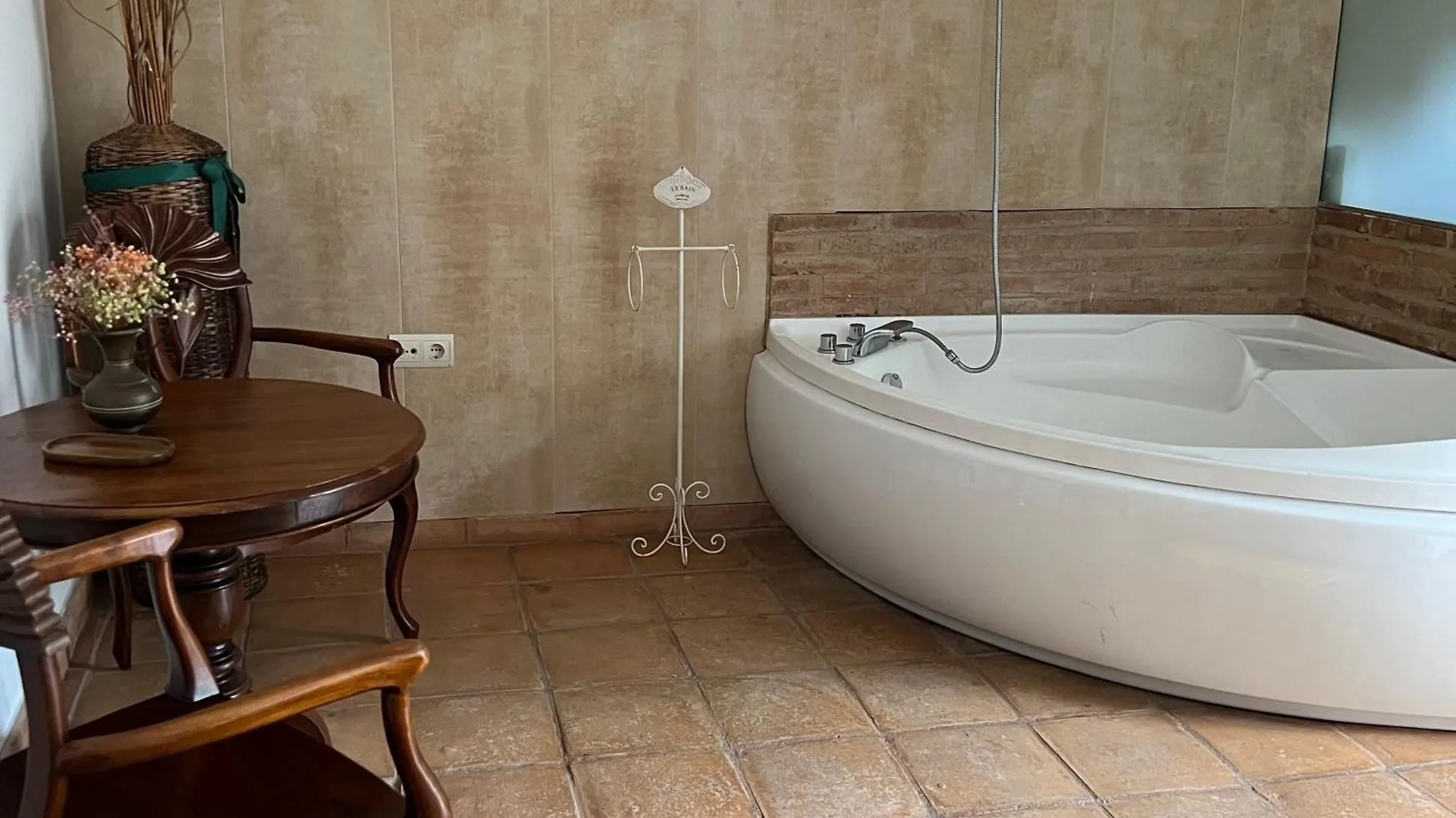 Casa Mas Molines Con Piscina Jacuzzi Y Barbacoas Villa Montras Chalet