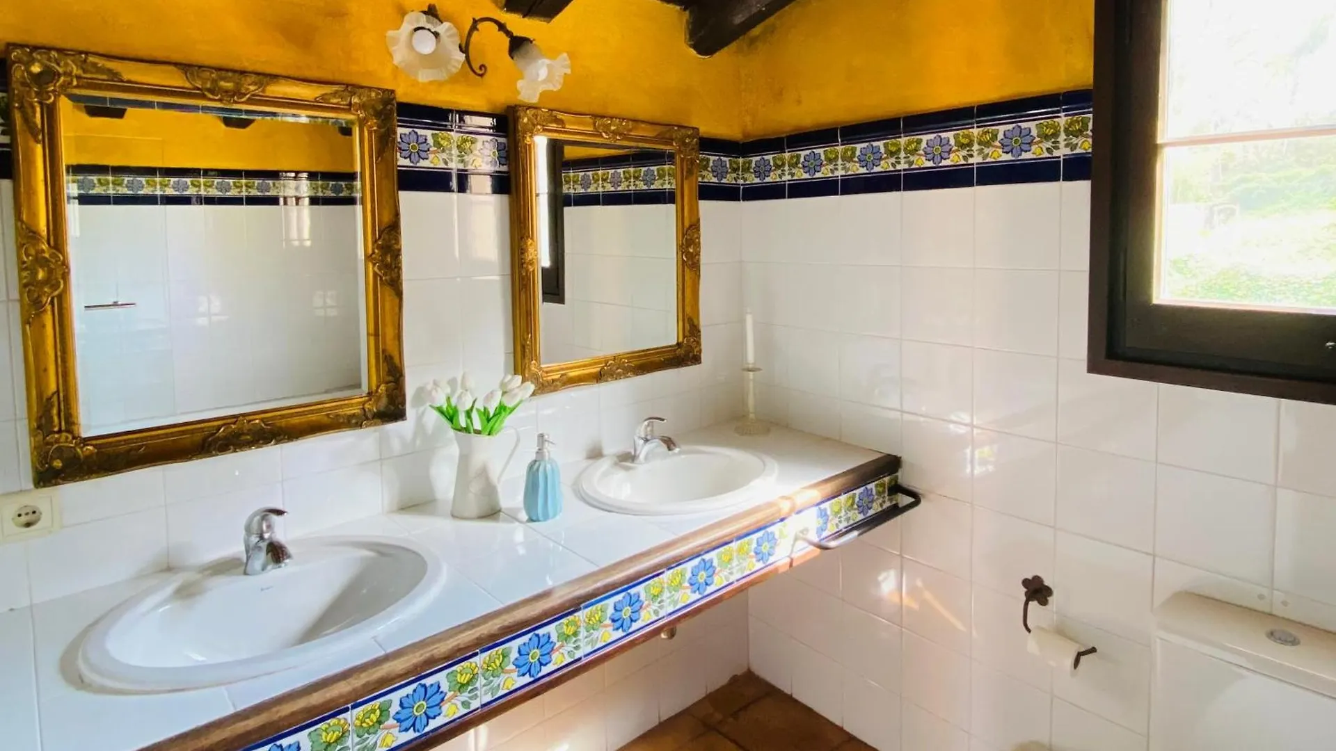 Casa Mas Molines Con Piscina Jacuzzi Y Barbacoas Villa Montras Spain