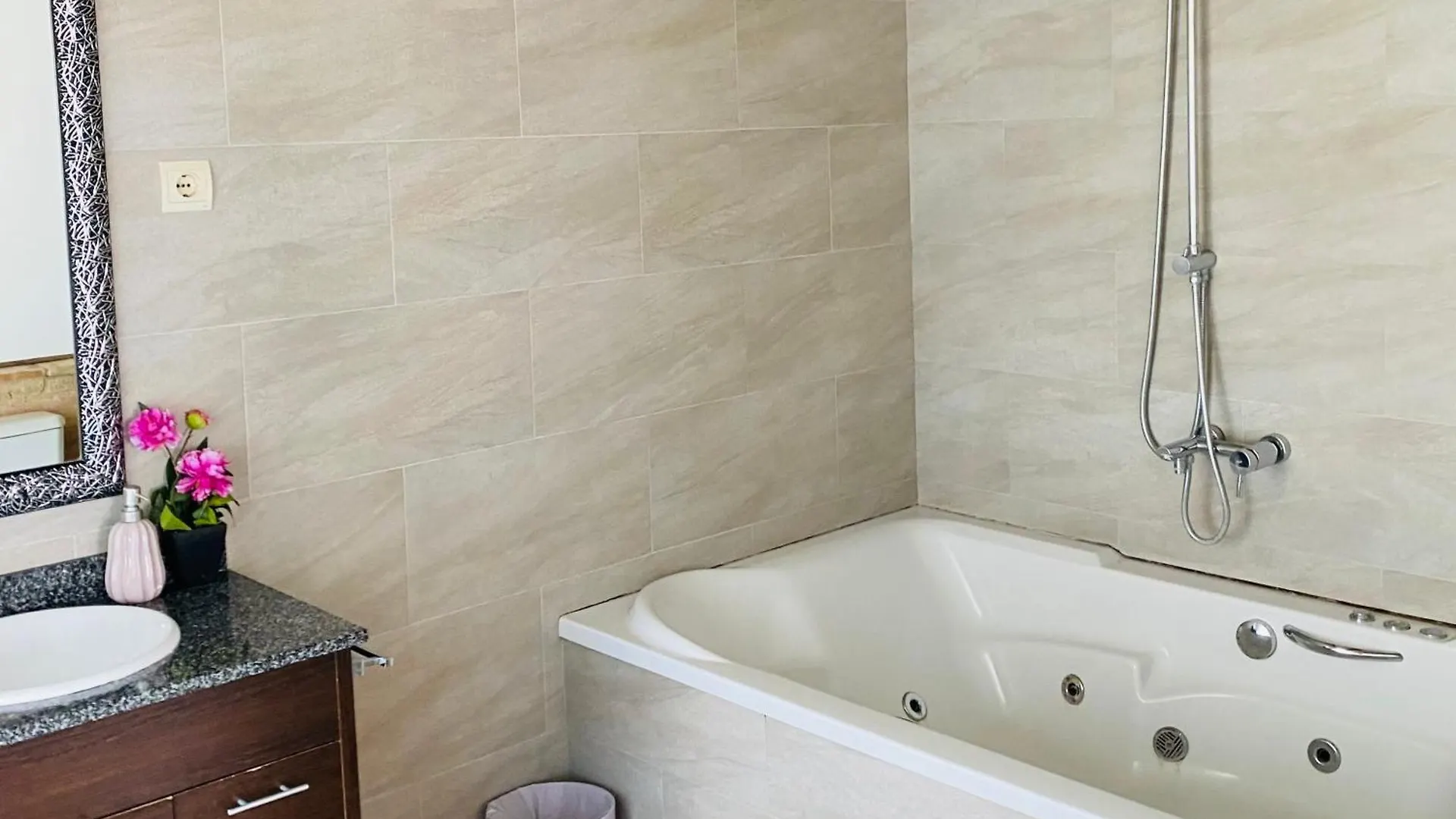 Casa Mas Molines Con Piscina Jacuzzi Y Barbacoas Villa Montras 0*,